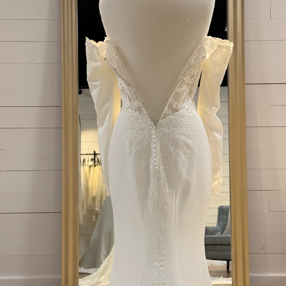 Maggie Sottero Tyra Long Sleeve Wedding Dress, 24MK217A01, Size 8 - Picture 7 of 11